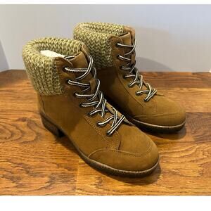 Very Volatile Pullman Leather Sweater Booties Tan Women’s Size 7 NWT Cozy Chic